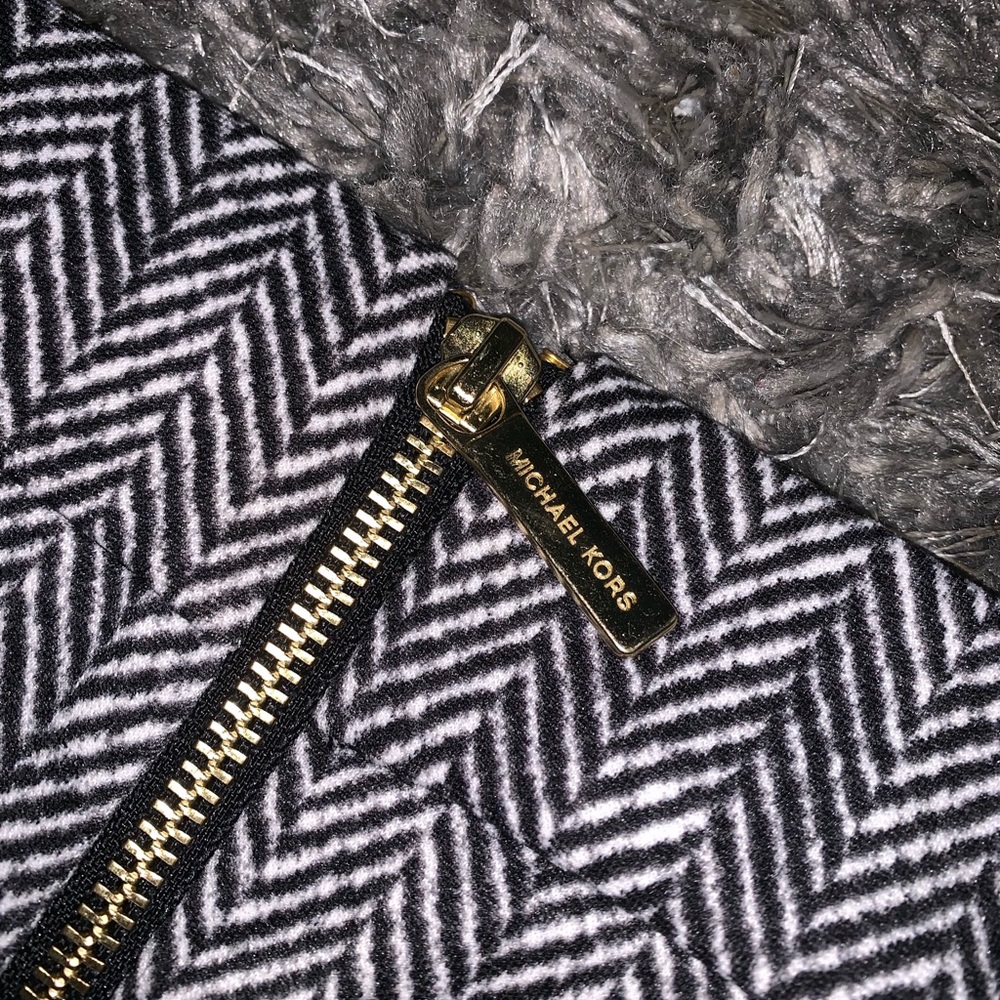 Michael Korda Skirt